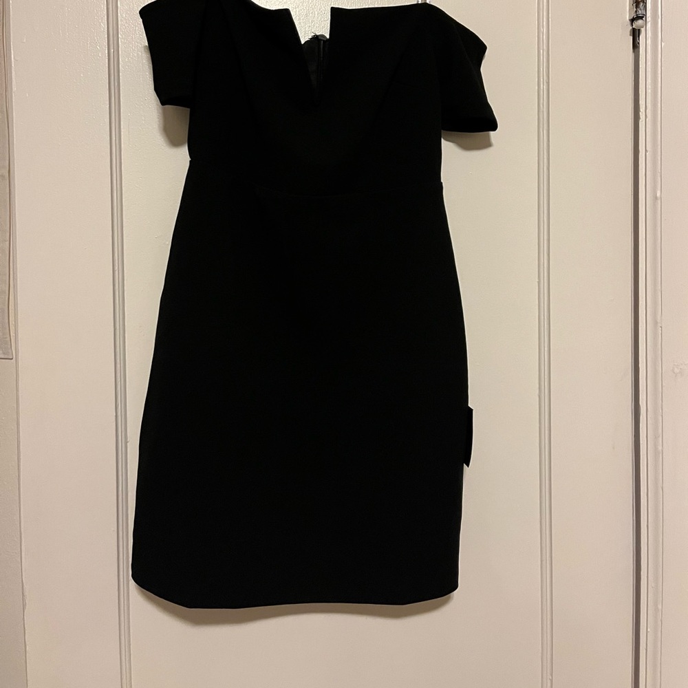 Cheers to this bodycon from lulus